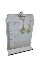 Load image into Gallery viewer, Gold Flowers