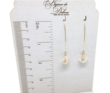 Load image into Gallery viewer, Ivory Crystal Earrings