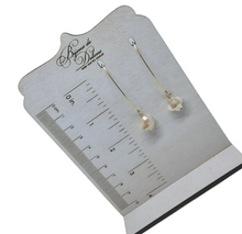 Load image into Gallery viewer, Ivory Crystal Earrings