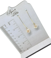 Load image into Gallery viewer, Ivory Crystal Earrings