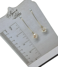 Load image into Gallery viewer, Ivory Crystal Earrings