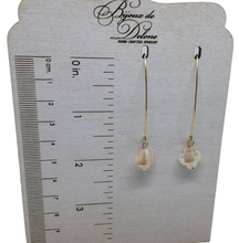 Load image into Gallery viewer, Ivory Crystal Earrings