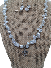 Load image into Gallery viewer, Fleur-de-Lis Baroque Pearl Jewelry Set