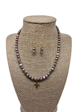 Load image into Gallery viewer, Pearl & Fleur-de-lis Jewelry Set
