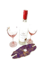 Load image into Gallery viewer, Wine Glass Holder - Black & Gold