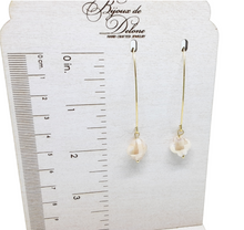 Load image into Gallery viewer, Ivory Crystal Earrings
