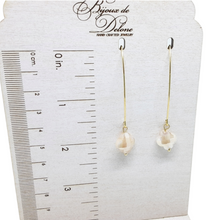 Load image into Gallery viewer, Ivory Crystal Earrings
