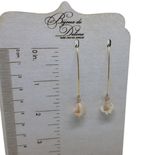 Load image into Gallery viewer, Ivory Crystal Earrings
