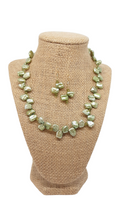 Load image into Gallery viewer, Green Pearl Necklace Set
