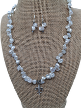 Load image into Gallery viewer, Fleur-de-Lis Baroque Pearl Jewelry Set
