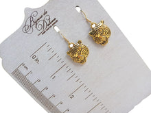 Load image into Gallery viewer, Tiger Earrings
