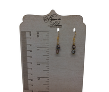 Load image into Gallery viewer, Pearl &amp; Fleur-de-lis Jewelry Set
