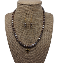 Load image into Gallery viewer, Pearl &amp; Fleur-de-lis Jewelry Set
