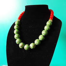 Load image into Gallery viewer, Green &amp; Orange Necklace Set
