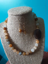 Load image into Gallery viewer, Light Brown Agate Necklace Set
