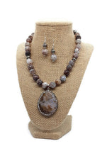 Load image into Gallery viewer, Peaceful Necklace  Set

